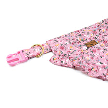 Cargar imagen en el visor de la galería, Bandana perro flores palo rosa