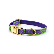 Cargar imagen en el visor de la galería, Collar broche dorado gato morado puntos - Perros Unidos