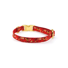 Cargar imagen en el visor de la galería, Collar broche dorado gato rojo japonés - Perros Unidos