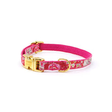 Cargar imagen en el visor de la galería, Collar broche dorado gato rosa fuerte &amp; dorado - Perros Unidos