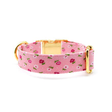 Cargar imagen en el visor de la galería, Collar broche flores rosado - Perros Unidos