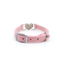 Cargar imagen en el visor de la galería, Collar gato corazón strass rosado - Perros Unidos