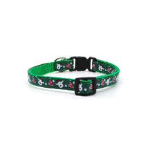 Cargar imagen en el visor de la galería, Collar gato navideño verde renos - Perros Unidos