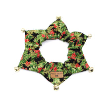Cargar imagen en el visor de la galería, Collar navideño muérdagos - Perros Unidos