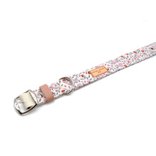 Cargar imagen en el visor de la galería, Collar perro crema floreado