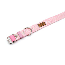 Cargar imagen en el visor de la galería, Collar perro mini flores rosado - Perros Unidos