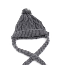 Cargar imagen en el visor de la galería, Gorro perro tejido gris - Perros Unidos
