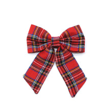 Cargar imagen en el visor de la galería, Humita lazo tartán roja - Perros Unidos