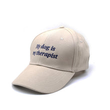 Cargar imagen en el visor de la galería, Jockey beige My dog is my therapist - Perros Unidos