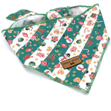 Cargar imagen en el visor de la galería, Pañoleta navidad franjas verdes - Perros Unidos