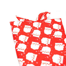 Cargar imagen en el visor de la galería, Pañoleta perro triangular navidad roja viejo pascuero - Perros Unidos